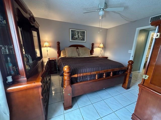 Building Photo - 325 Knotty Pine Cir