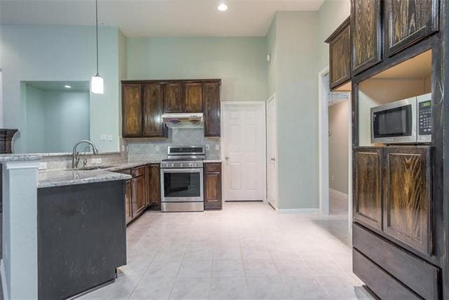 Building Photo - 2020 Westbury Ln