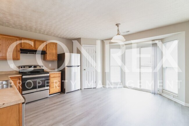 Building Photo - Beautiful 3 Bedroom