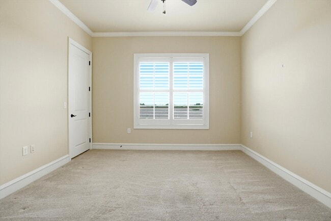 Building Photo - 301 Watermere Dr