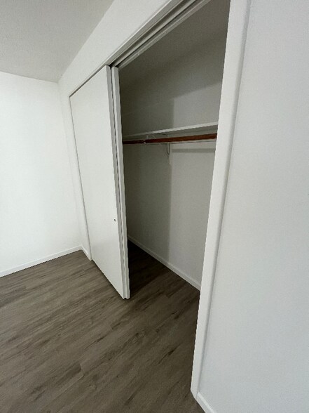 Building Photo - 4312 Mesa Dr