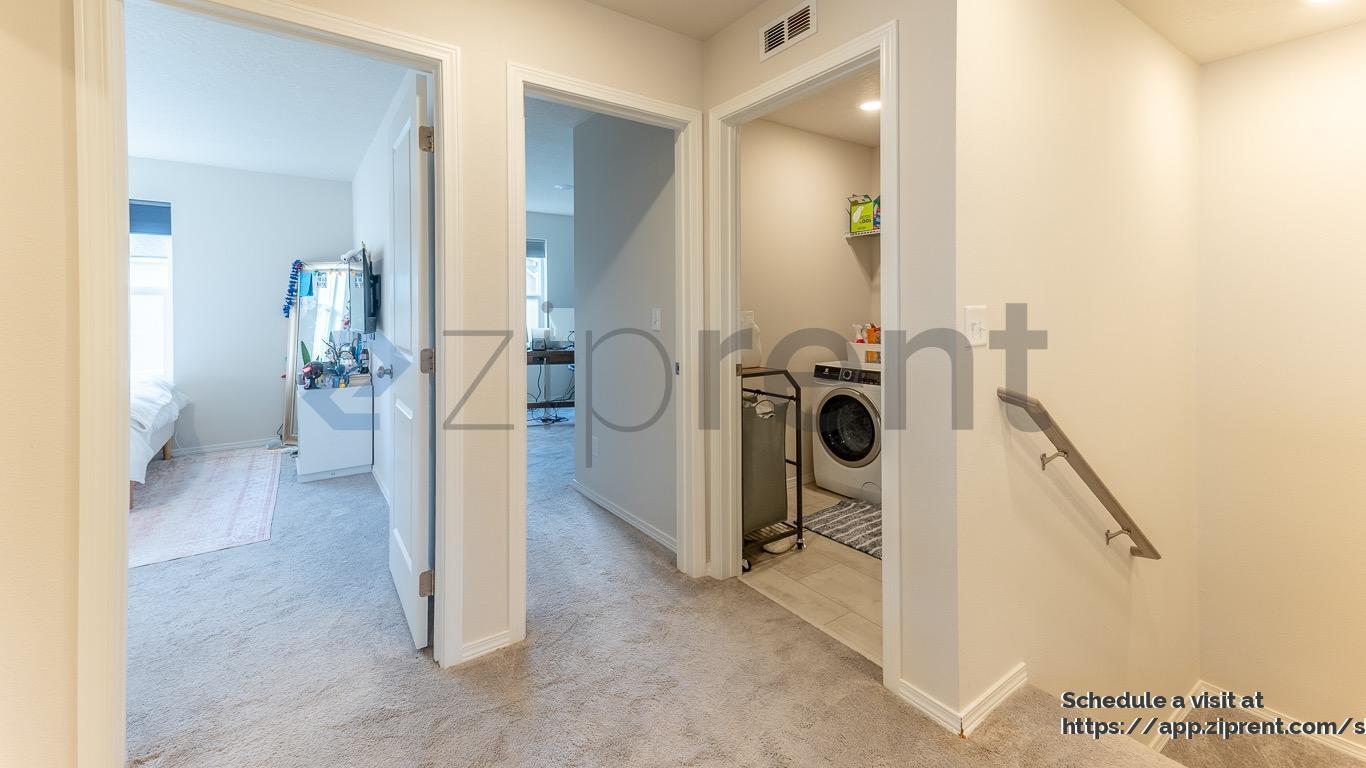 Building Photo - 24460 E Harrier Ln