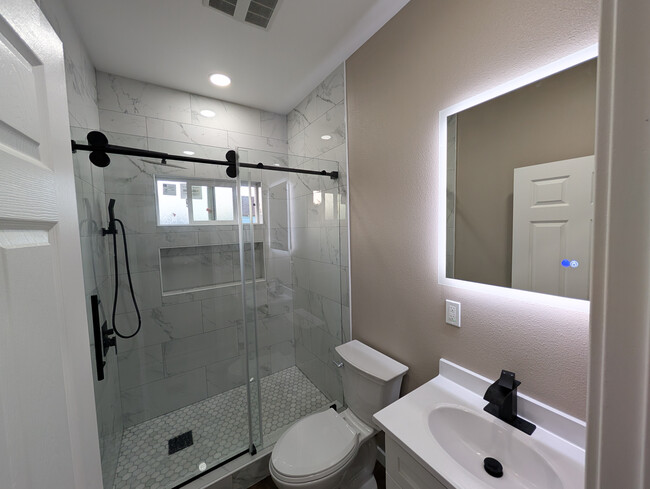 Main Bathroom - 4016 Josephine St