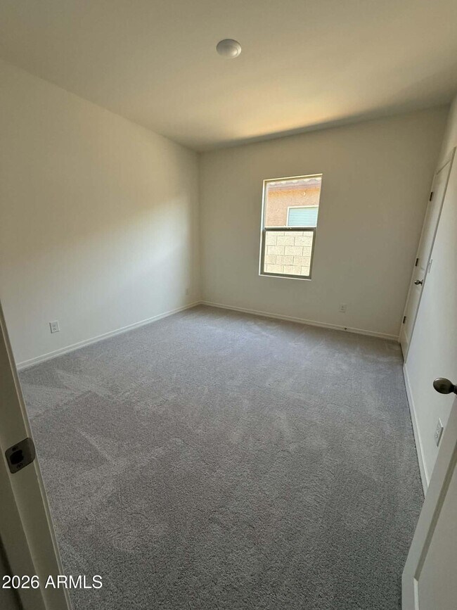 Building Photo - 4342 E Kolin Ln