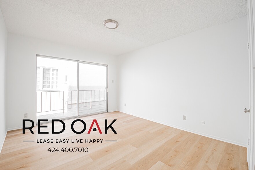 Building Photo - 221 N Berendo St
