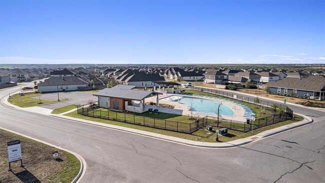 Building Photo - 812 Heartseed Ave