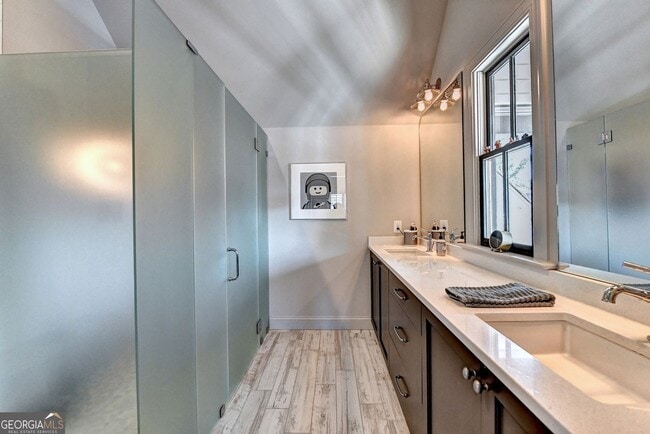Building Photo - 2555 Brook Run