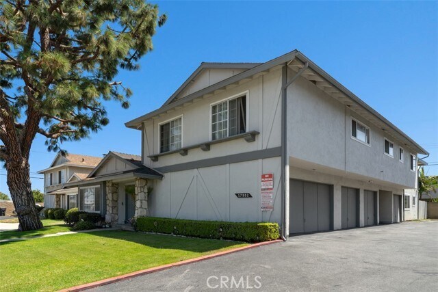 Building Photo - 17902 Baron Cir