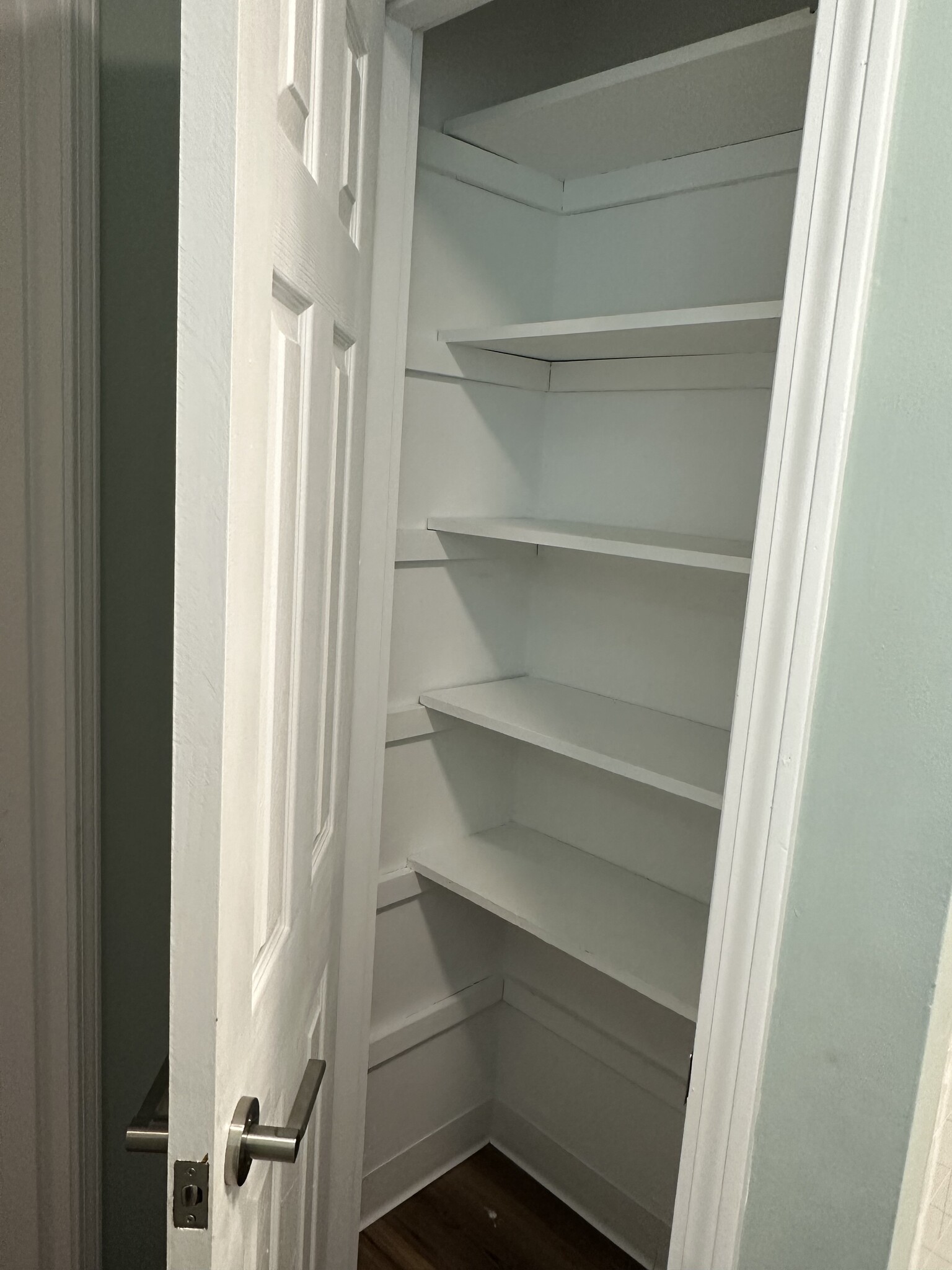 Building Photo - 1183 Kingstown Rd