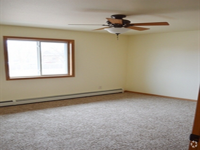 Bedroom - Central Park Apartments