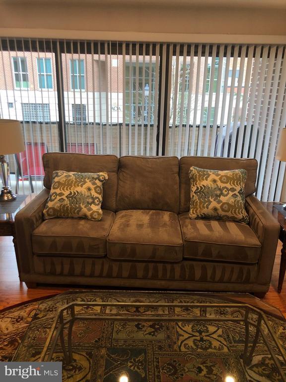 Building Photo - 1600 Prince St