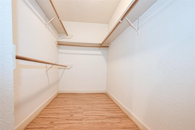 Building Photo - 3614 Bee Bayou Ln
