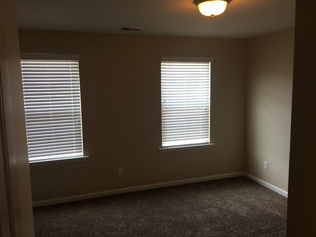 Building Photo - 1389 Castleoak Dr