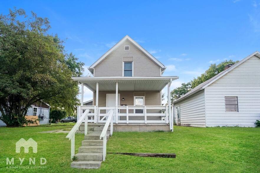 Building Photo - 2405 7th St