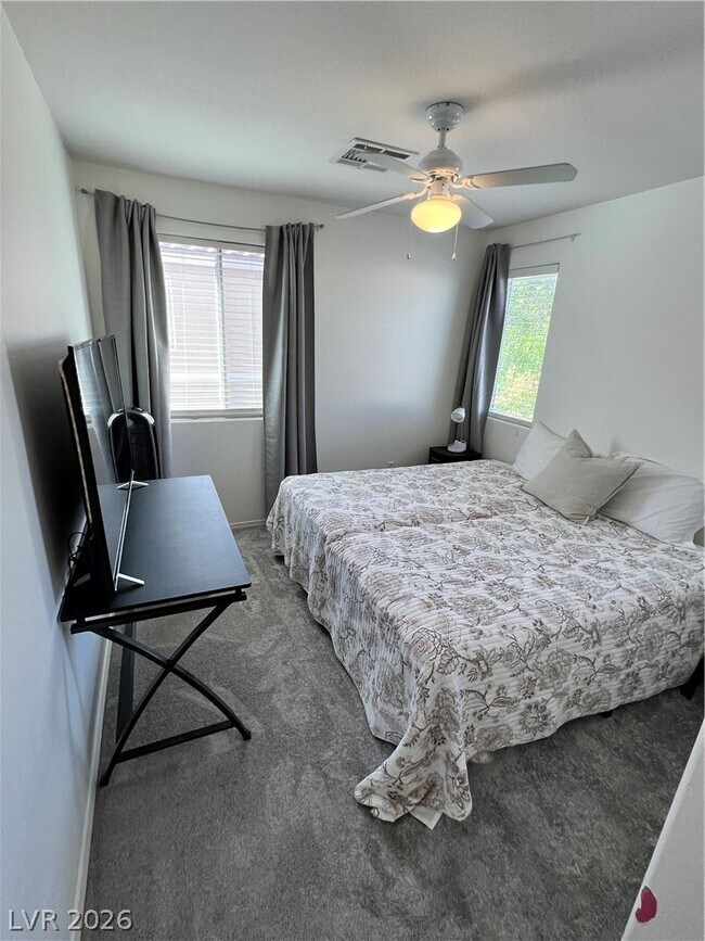 Building Photo - 8168 Finch Feather St