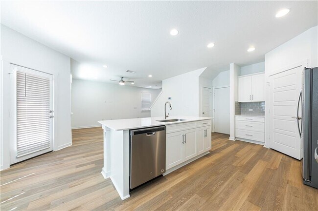 Building Photo - 1804 Bonham Ln