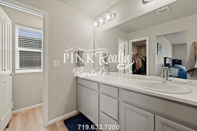 Building Photo - 11181 Anhinga Ct