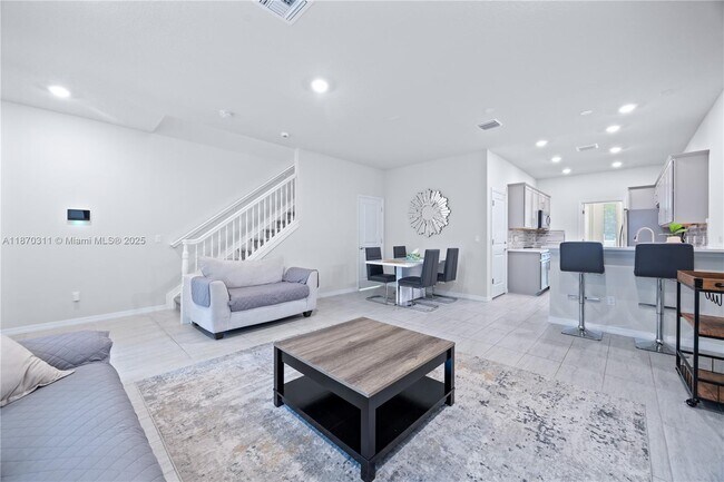 Building Photo - 5180 Eucalyptus Dr
