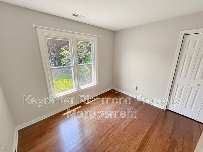 Building Photo - 2414 Irisdale Ave