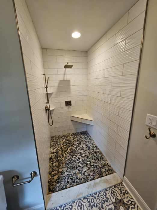 Building Photo - 217 Windsor Rd