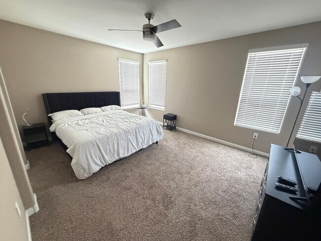 Building Photo - 38172 W San Sisto Ave