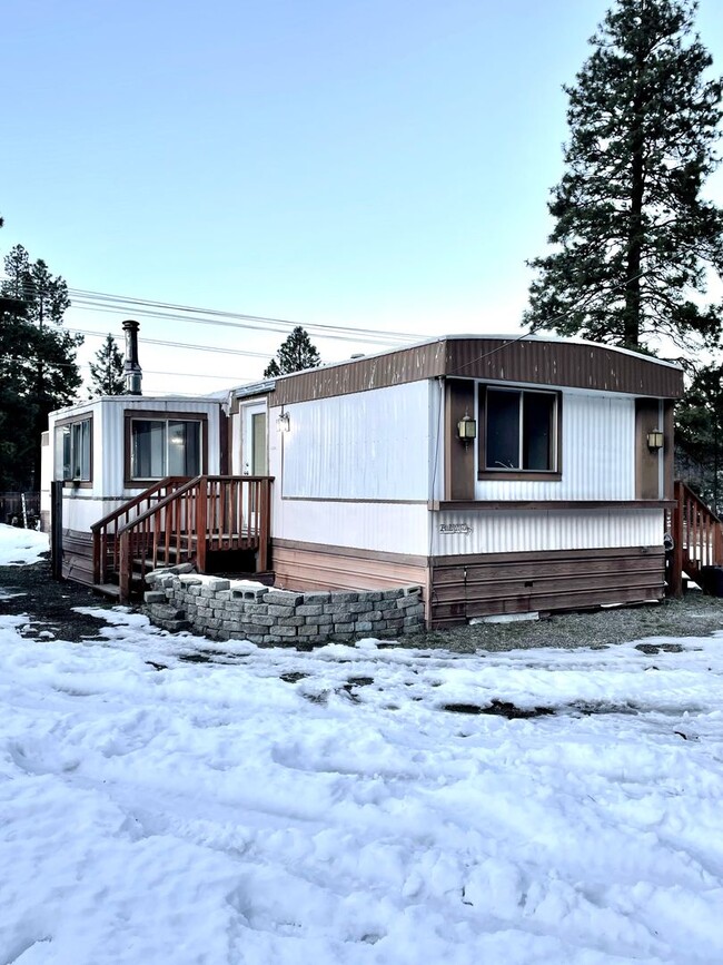 Building Photo - Quiet 2-Bedroom Home in South Cle Elum