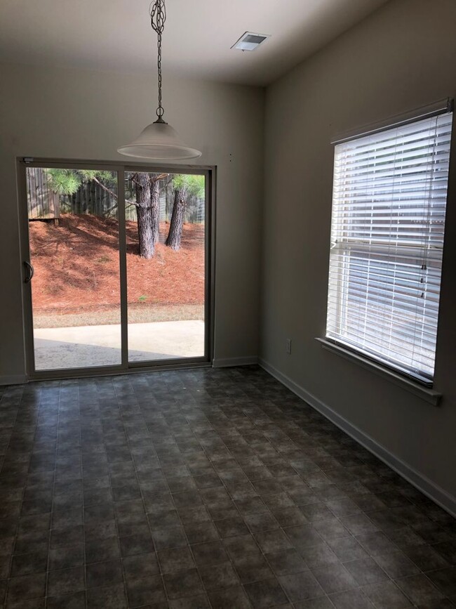 Building Photo - Coming Soon For Rent in Moody!