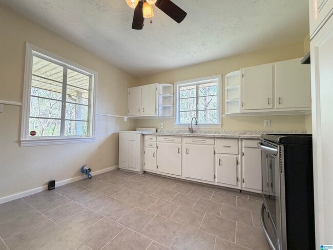 Building Photo - 3920 Old Jasper Hwy