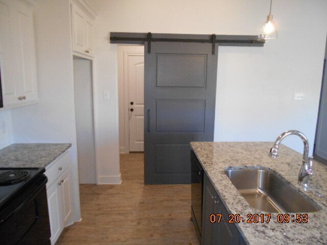 Building Photo - The Finer Things In Life/ The Town Homes o...
