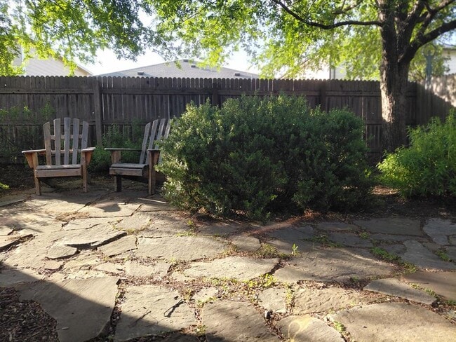 Building Photo - 1612 Poppy Seed Ln