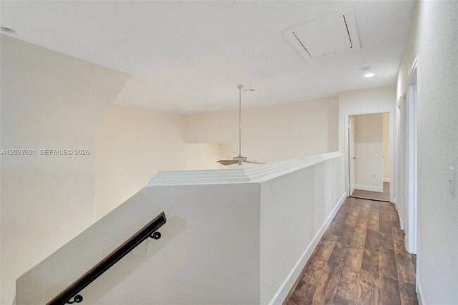 Building Photo - 16339 Malibu Dr