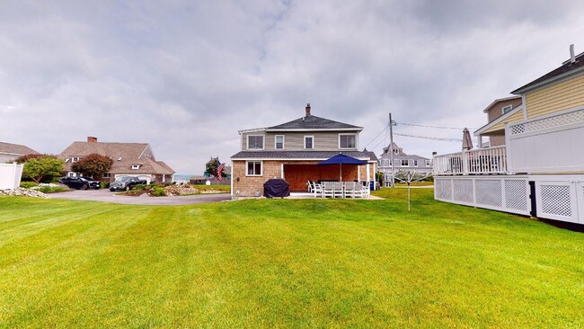 Building Photo - Ocean View Retreat in York Beach, Maine: F...