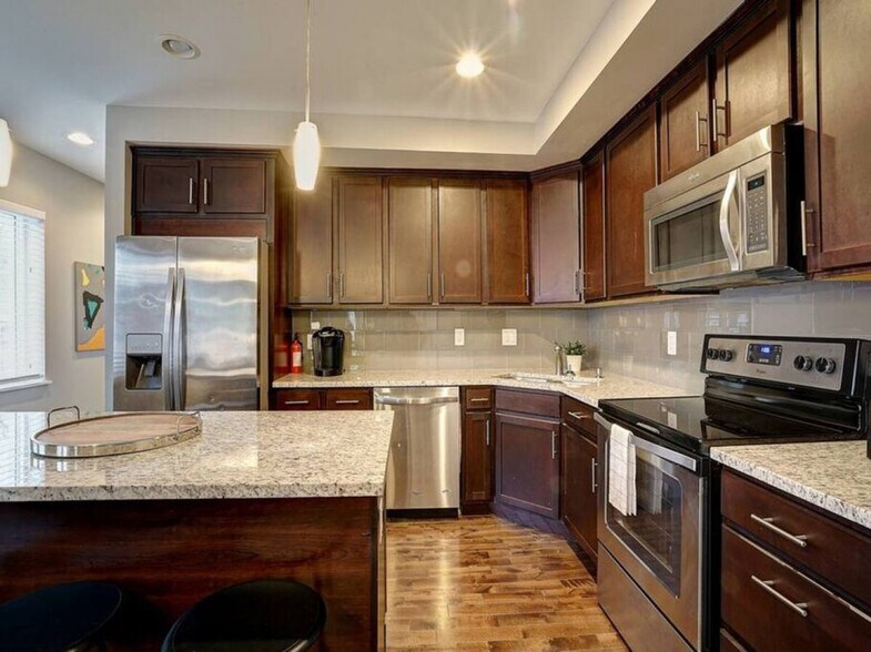 Building Photo - 2201 Reading Rd