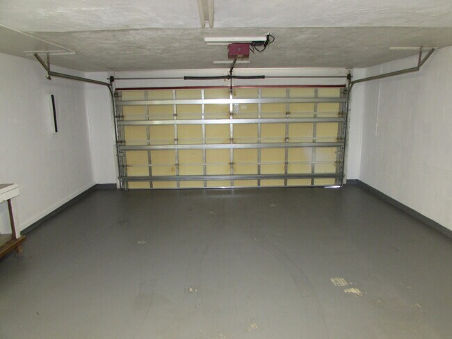 Building Photo - IntraCoastal Single Family Home