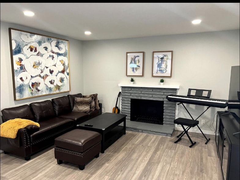 Building Photo - 1125 Verde Ct