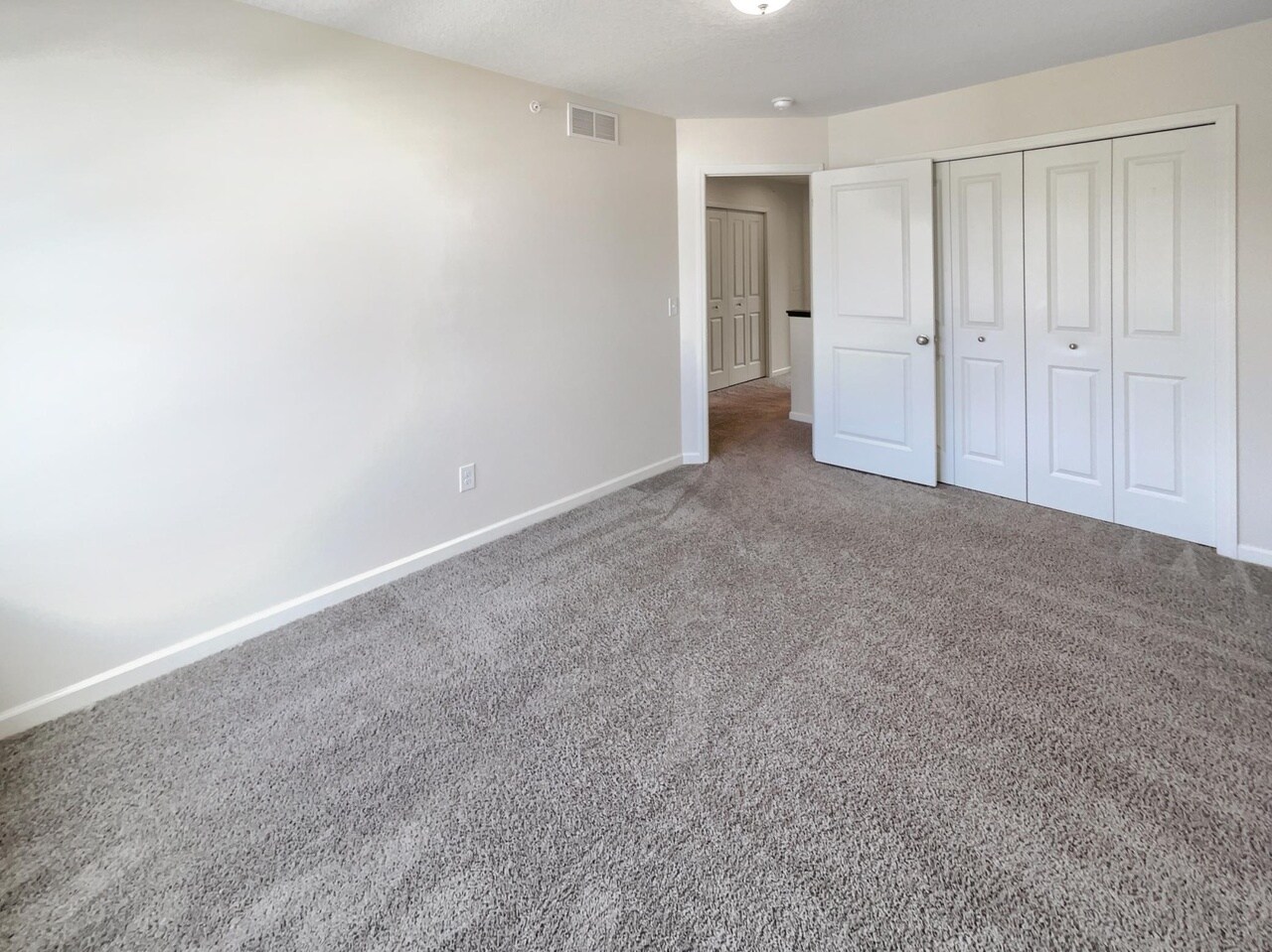Building Photo - 6964 Huckleberry Dr