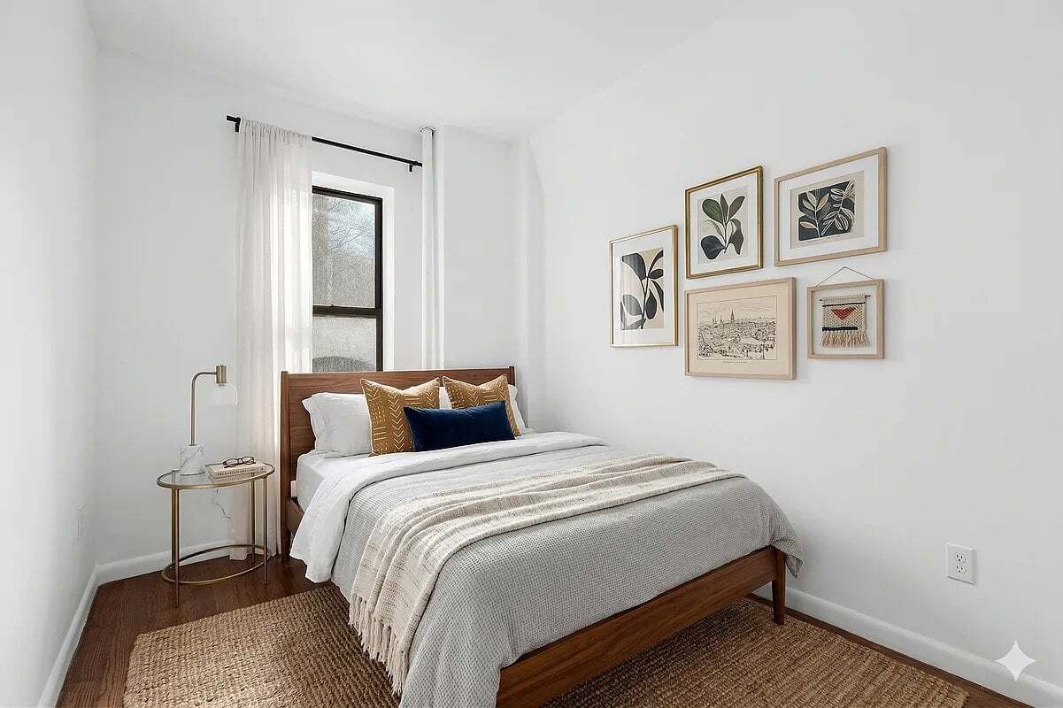 Building Photo - 207 Madison St