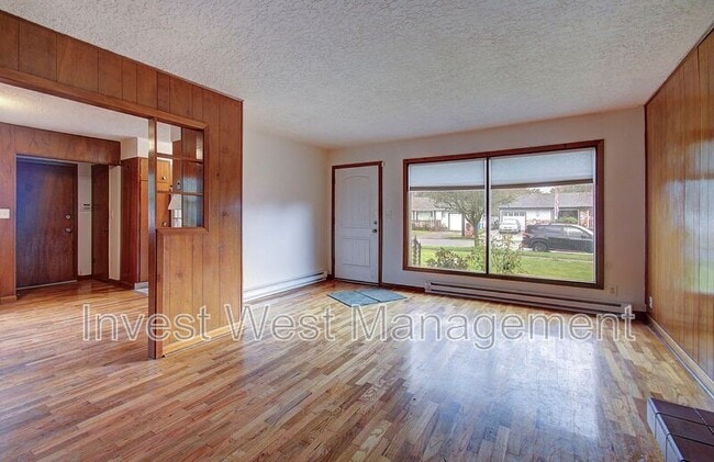 Building Photo - 4706 Sheridan Dr