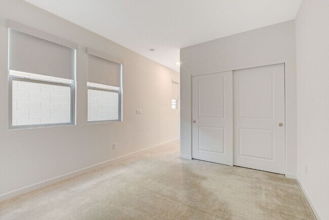 Building Photo - 10280 Timberline Valley Ave