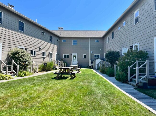 Building Photo - 1515 Ocean Blvd