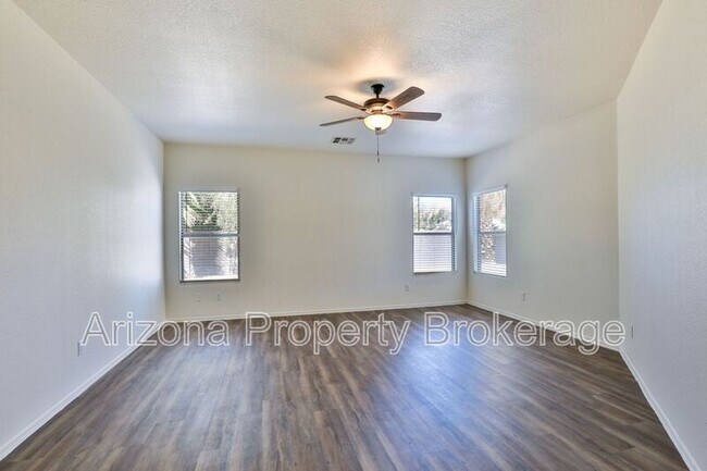 Building Photo - 2736 W Mineral Butte Dr