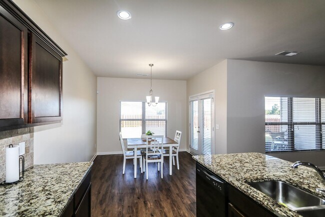 Building Photo - 351 Stablebridge Dr