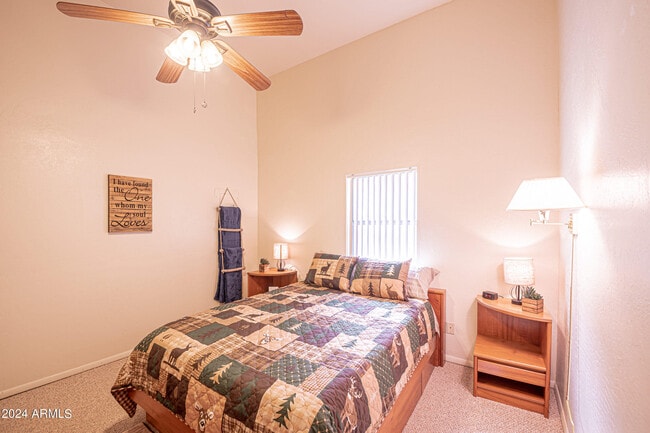 Building Photo - 1042 S Hunter Creek Dr