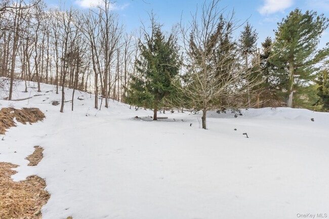 Building Photo - 1156 NY-35