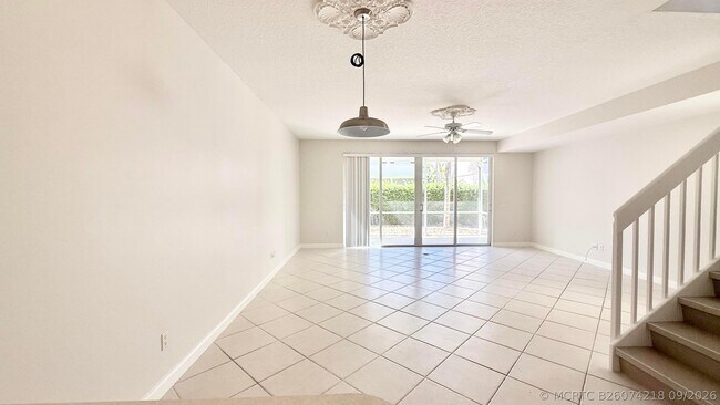 Building Photo - 2171 Tigris Dr