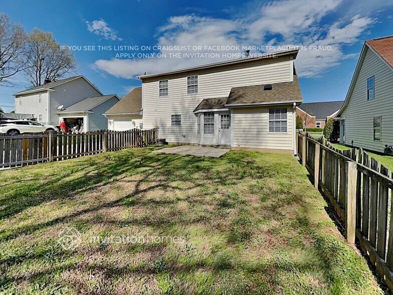 Building Photo - 5909 Creft Cir