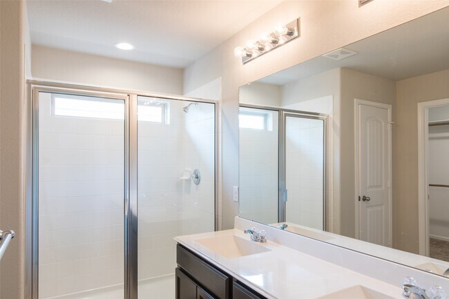 Building Photo - 29311 Dunns Creek Ct
