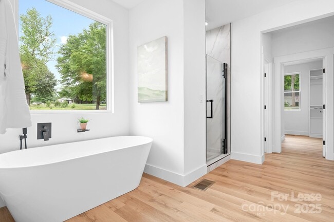 Building Photo - 106 Arbor Dr