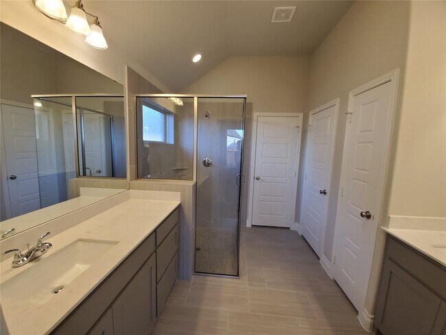 Building Photo - 2329 Birdwell Cove