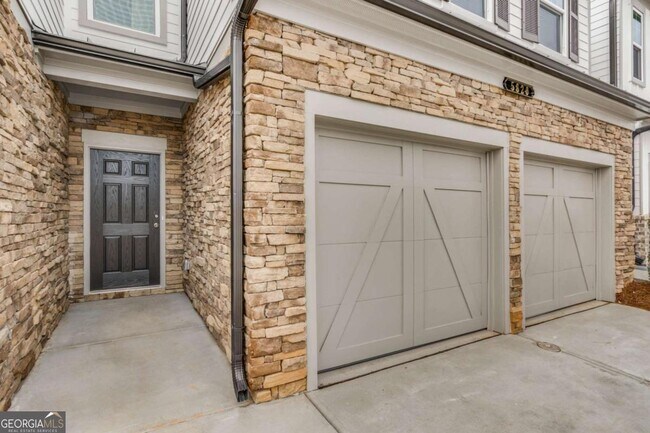 Building Photo - 5820 Flint Ln